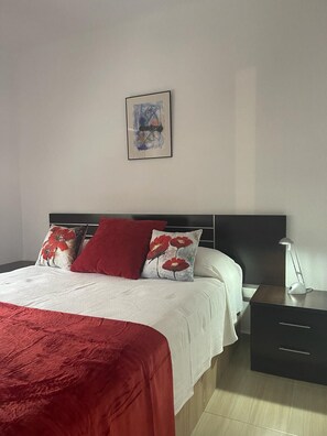 2 sovrum, strykjärn/strykbräda, gratis wi-fi och sängkläder