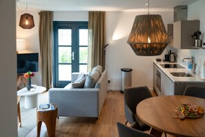 Interior - Skylge 2p - One Bedroom Apartment, Sleeps 2 (Midsland)