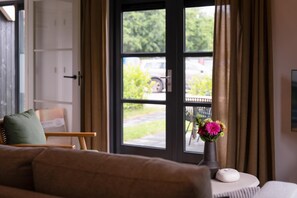 Interior - Skylge 2p - One Bedroom Apartment, Sleeps 2 (Midsland)