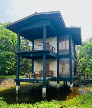 Deluxe Double Room - Sigiri Vananthara  (Habarana)