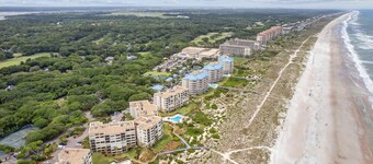 NEWLY RENOVATED & NEW TO THE MARKET: Modern, Oceanfront One Bedroom Condo. C-120