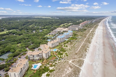 NEWLY RENOVATED & NEW TO THE MARKET: Modern, Oceanfront One Bedroom Condo. C-120