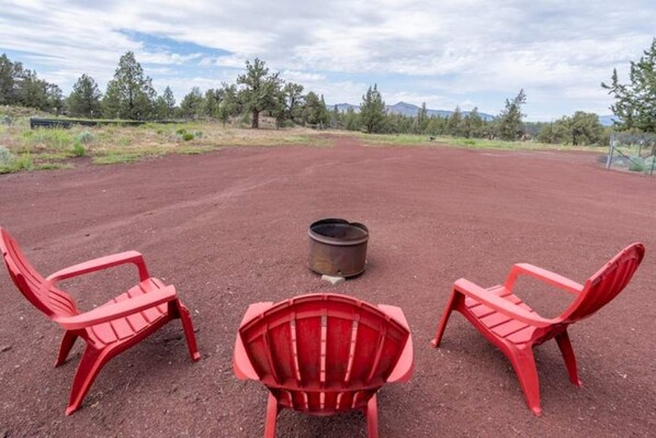 Property grounds - Glamping with a view, but get out and enjoy. (Redmond)