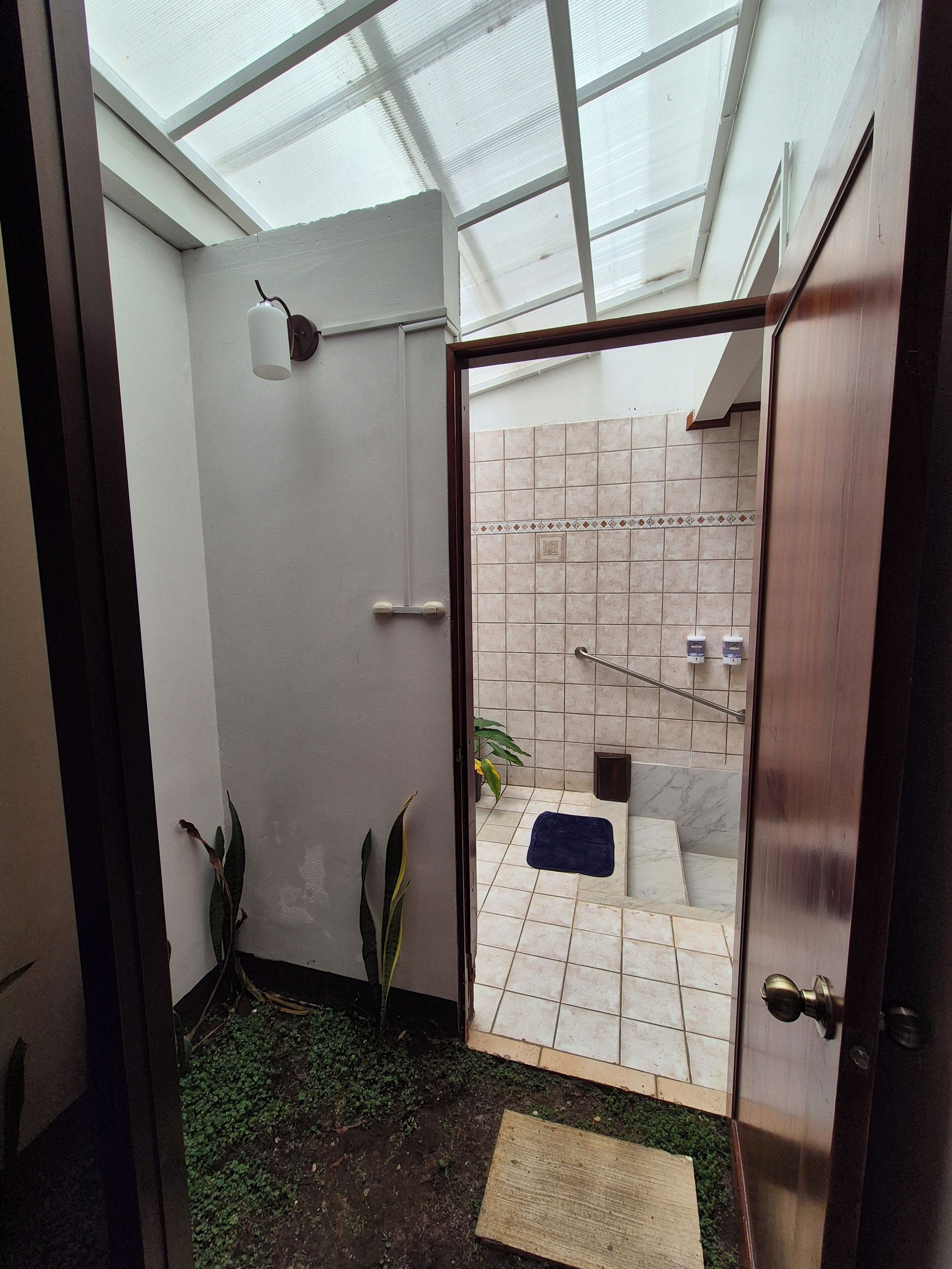 Quarto triplo básico | Comodidades do quarto