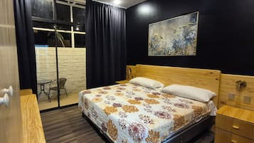 Superior Studio, 1 King Bed, Kitchen | 1 bedroom, premium bedding, memory-foam beds, individually decorated