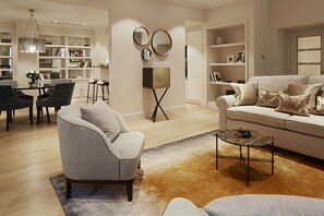 Luxury Apartment, 1 King Bed, Terrace | Living area | 8-inch Smart TV with digital channels - Cheval Hyde Park Gate (London)