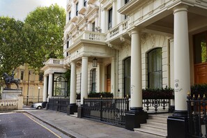 Exterior - Cheval Hyde Park Gate (London)