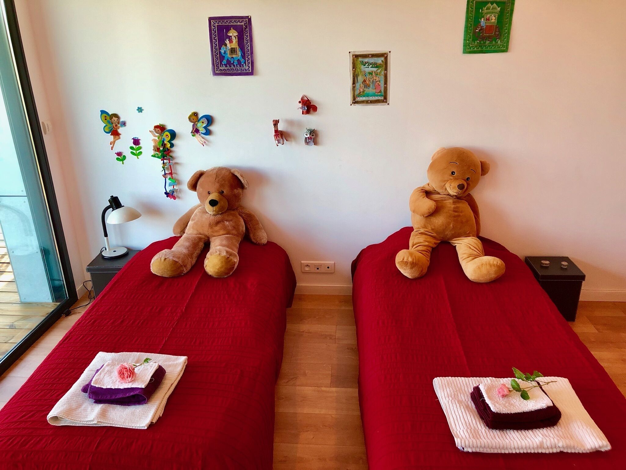 5 slaapkamers, een strijkplank/strijkijzer, gratis wifi, beddengoed
