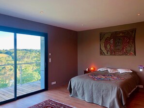 5 bedrooms, iron/ironing board, free WiFi, bed sheets - Villa D'architecte Dans UN Petit Coin DE Paradis 45 KM de Bordeaux (Cazats)
