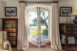 Interior - Magical Villa 40 acres w/ Pool, AC - Côte de Provence vineyard - Golfe St Tropez (COGOLIN)