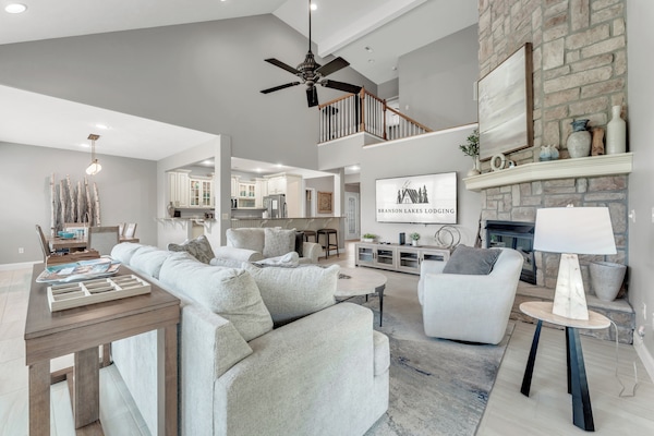 Smart-TV, Kamin, Tischfußball