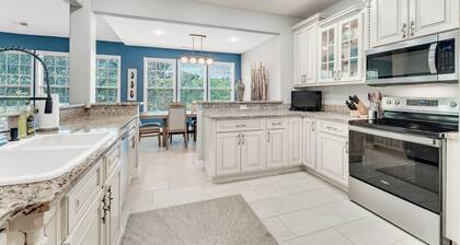 All New! Close to SDC, Golf, Pools and Resort, A Dream on the 13th Green!