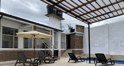 Beautiful house with private pool and BBQ area. Ideal for family and friends.