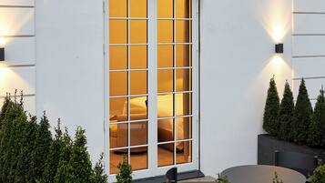 Superior Courtyard | Terrass/Patio