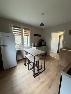 Dining - Appartement Terrasse Garage (Aurillac)