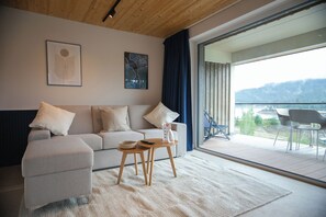 2 Schlafzimmer, hochwertige Bettwaren, Bügeleisen/Bügelbrett