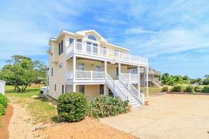 Exterior - Breathtaking sunsets from your front porch at Sea Suite (Duck)