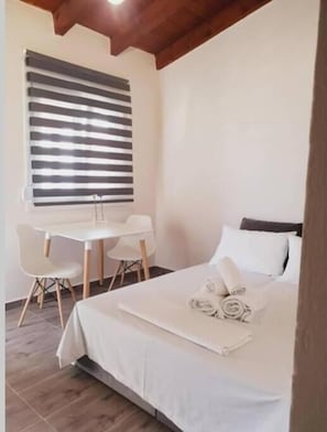 1 bedroom, WiFi, bed sheets