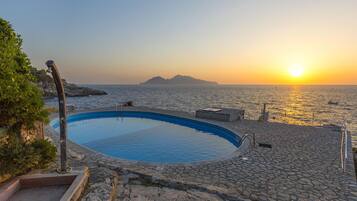 Villa, Smoking | 5 bedrooms