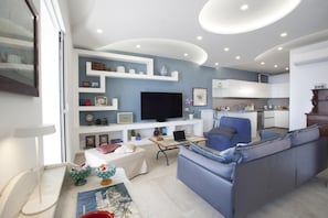 House, Smoking | 5 bedrooms