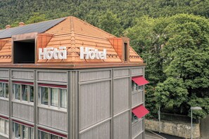 Front of property - Hota Hotel Saint-Imier (Saint-Imier)
