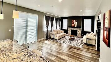 Smart TV, fireplace, offices