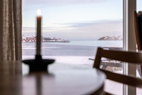 Beach/ocean view. Hönö Sjöbodar