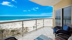 アパートメント ベッド (複数台) (Emerald Isle unit 406) | 施設の敷地