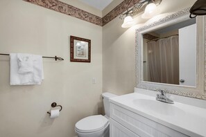 Lejlighed - 1 queensize-seng med sovesofa (LaBahia 123)