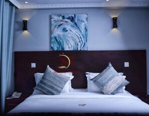 高級客房, 湖景 | 埃及棉床單、高級寢具、羽絨被、Select Comfort 床墊