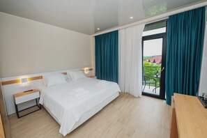 Standard-Zweibettzimmer | Hochwertige Bettwaren, Minibar, Schreibtisch