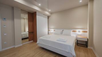 Premium Double Room | Premium bedding, minibar, desk, laptop workspace