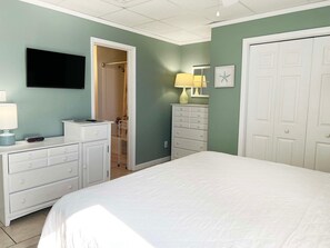 Appartement, 1 très grand lit et 1 canapé-lit (Sans Souci unit 305*)