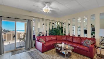 Apartment, 1 King Bed with Sofa bed (Sans Souci unit 401) | Living area | TV