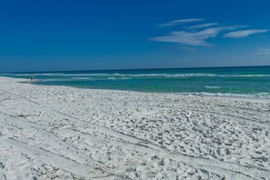 Apartment, Multiple Beds (Sans Souci unit 508) | Beach