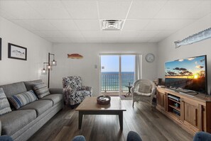 Living area - Sans Souci Unit 508 (Pensacola Beach)