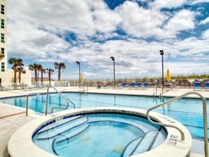 Apartamento, várias camas (Sans Souci unit 705) | Piscina | Piscina externa