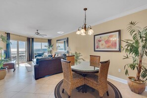 Leilighet, flere senger (Emerald Isle unit 202) | Innvendig