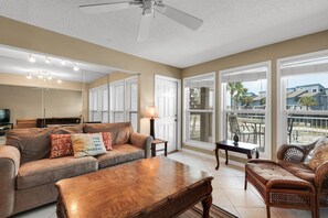 Appartement, 1 grand lit et 1 canapé-lit (LaBahia 128) | Coin séjour