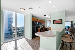 Apartment, Multiple Beds (Emerald Dolphin unit 510) | Private kitchen - Emerald Dolphin Unit 510 (Pensacola Beach)