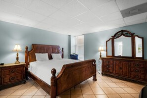 Apartment, Multiple Beds (Sans Souci unit 104) | 2 bedrooms, WiFi - Sans Souci Unit 104 (Pensacola Beach)