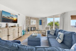 Apartment, Mehrere Betten (Starboard Village 412) | Wohnbereich