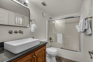 Bathroom - Starboard Village 411 (Pensacola Beach)