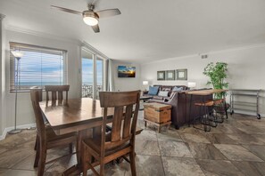 Living area - Starboard Village 411 (Pensacola Beach)