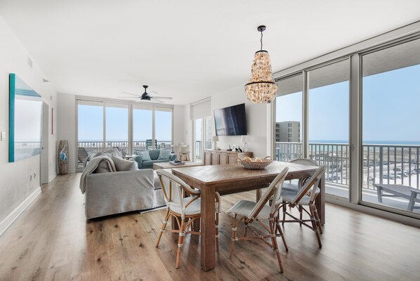 Apartment, Multiple Beds (Emerald Dolphin unit 650) - Emerald Dolphin Unit 650 (Pensacola Beach)