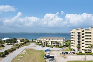 Exterior - Emerald Dolphin Unit 650 (Pensacola Beach)