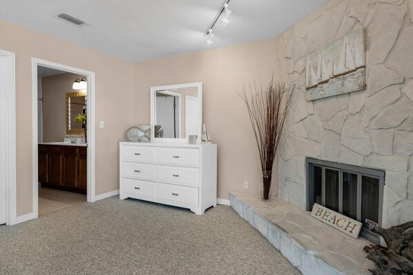 Interior - Starboard Village 225- Sandpiper Cottage (Pensacola Beach)