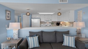 คอนโด, หลายเตียง (Starboard Village 225- Sandpiper Cott) | บริเวณนั่งเล่น | ทีวี