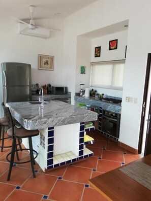 Deluxe Suite | Private kitchen