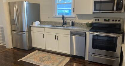 Masters Rental! Charming 2-bedroom house with AC and WiFi in lovely Augusta